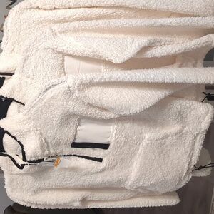 Ladies Sherpa sweatshirt lot